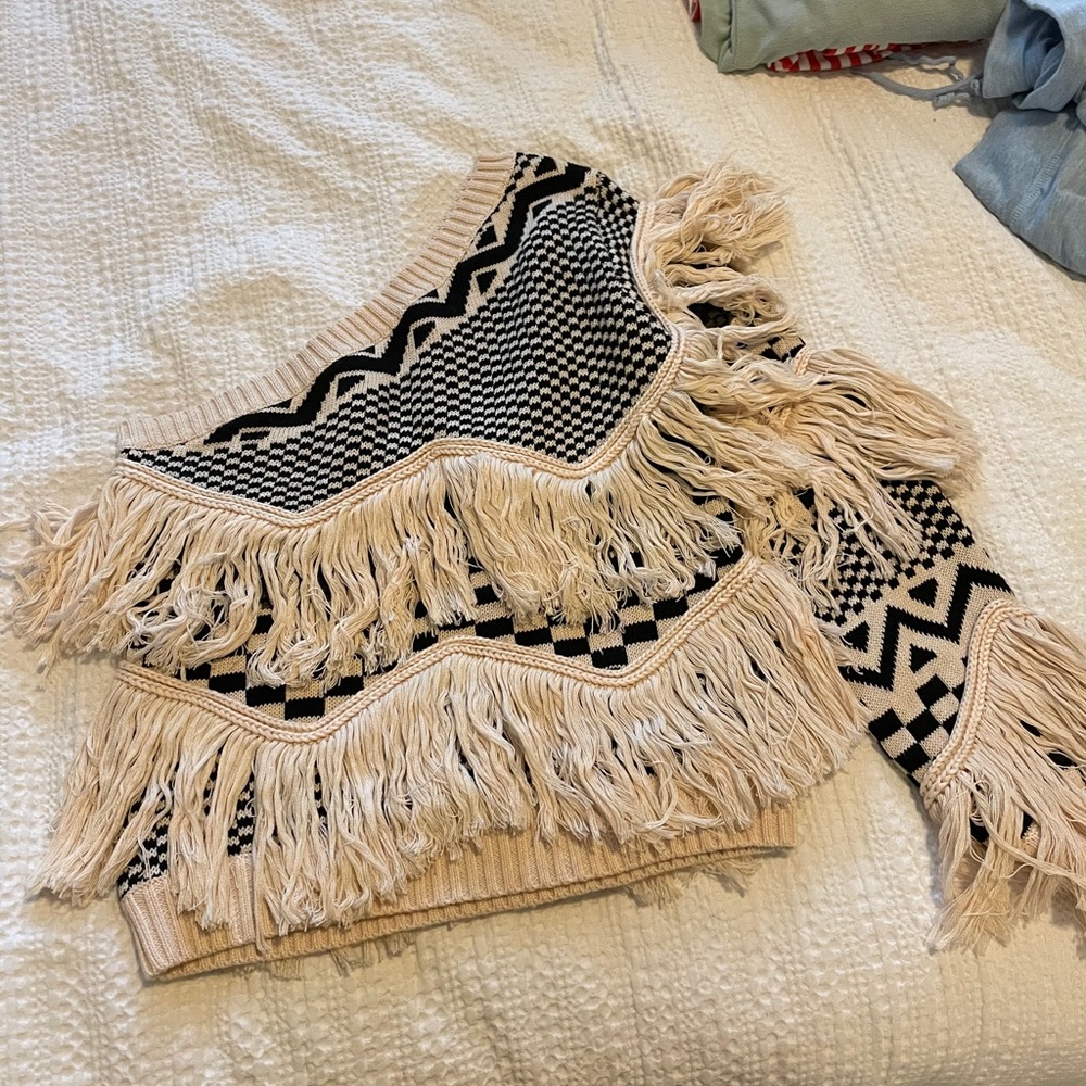 House of Harlow Sweater